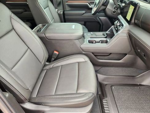 New 2026 GMC Sierra 2500 Denali w/ Denali Reserve Package image 11