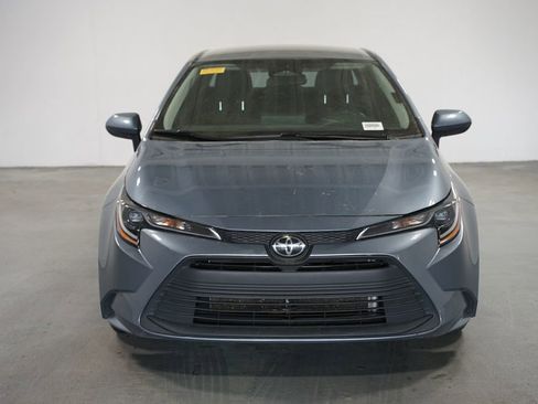 Certified 2023 Toyota Corolla LE image 2