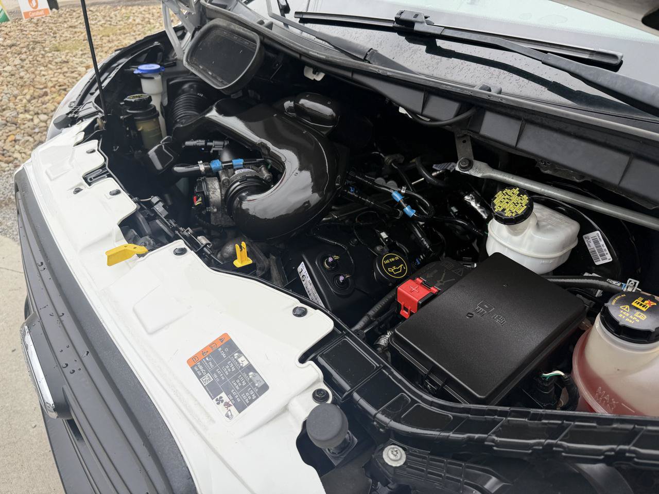 Used 2019 Ford Transit 250 148 Medium Roof RWD image 18