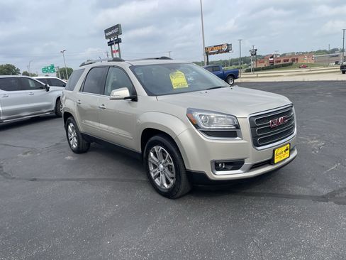 Used 2015 GMC Acadia SLT w/ Technology Package AWD/4WD image 2