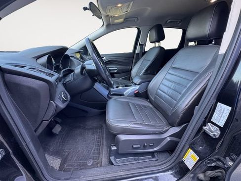Used 2015 Ford Escape SE w/ Equipment Group 201A FWD image 9