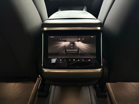 Used 2022 Tesla Model S Base image 16