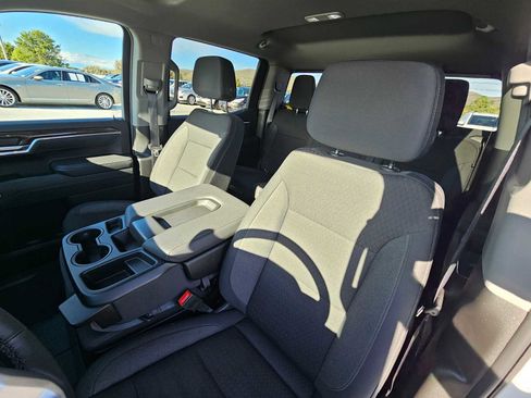 Used 2025 GMC Sierra 1500 SLE w/ Preferred Package image 23