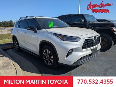 Used 2021 Toyota Highlander XLE