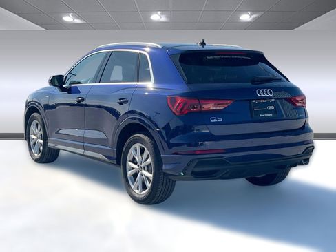 Certified 2025 Audi Q3 2.0T Premium Plus w/ Premium Plus Package image 3