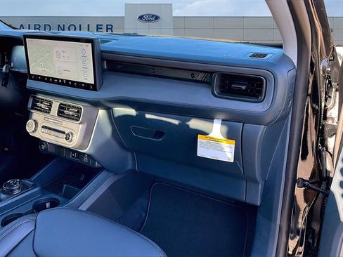 New 2025 Ford Maverick Lariat w/ Black Appearance Package image 30