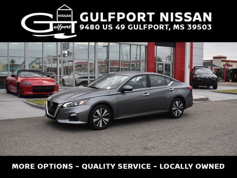 Used 2022 Nissan Altima 2.5 SV FWD image 1