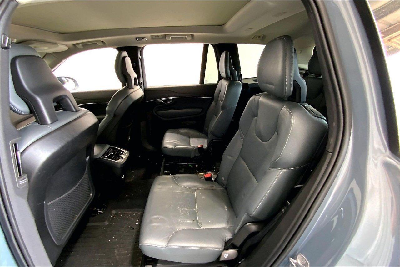Used 2020 Volvo XC90 T6 Momentum w/ Protection Package Premier AWD/4WD image 24