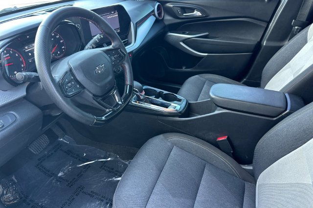 Used 2024 Chevrolet Trax RS w/ Driver Confidence Package FWD image 11