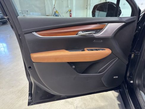 Used 2022 Cadillac XT5 Premium Luxury w/ LPO, Floor Liner Package AWD/4WD image 30