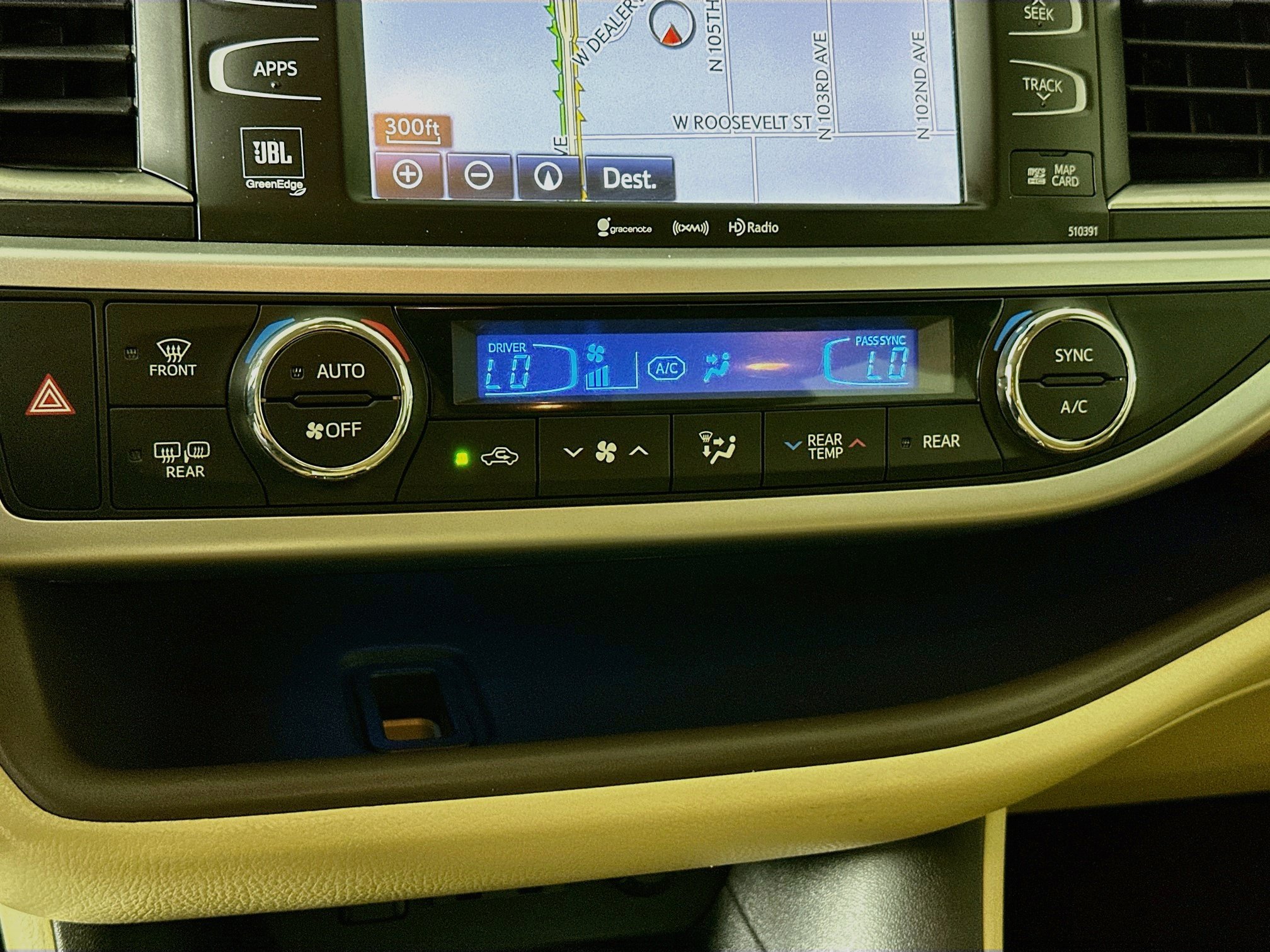 Used 2019 Toyota Highlander Limited AWD/4WD image 24
