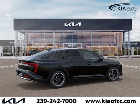 New 2025 Kia K4 EX image 6