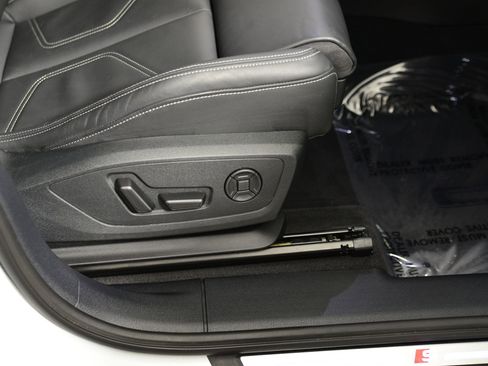 Certified 2023 Audi Q3 2.0T Premium w/ Black Optic Sport Package image 10