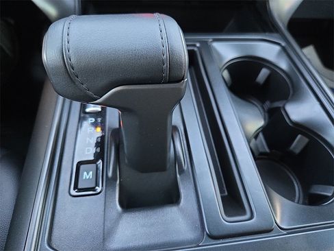 New 2025 Ford F150 Lariat w/ Equipment Group 501A Mid image 9