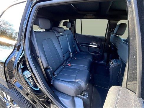 Certified 2025 Mercedes-Benz GLB 250 4MATIC image 28