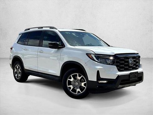 Used 2022 Honda Passport TrailSport image 11