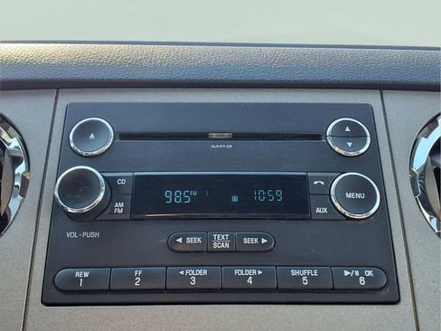 Used 2016 Ford F250 XLT w/ XLT Premium Package AWD/4WD image 21