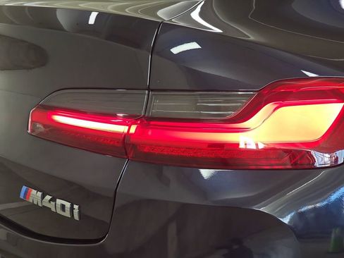 Certified 2023 BMW X4 M40i w/ Premium Package image 33