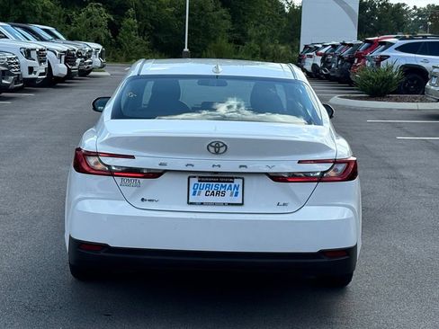 Used 2025 Toyota Camry LE FWD image 4