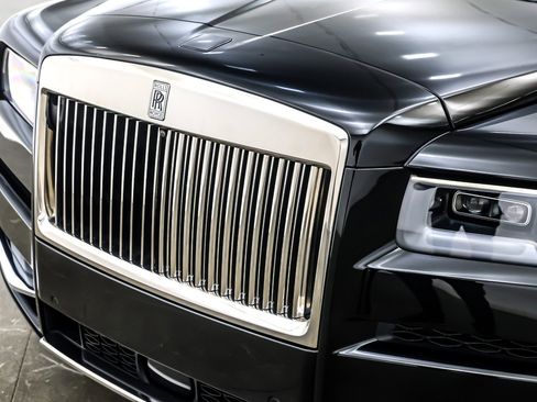 Used 2024 Rolls-Royce Cullinan image 13