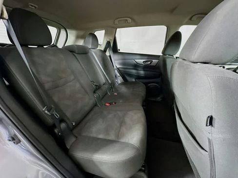 Used 2016 Nissan Rogue S FWD image 31