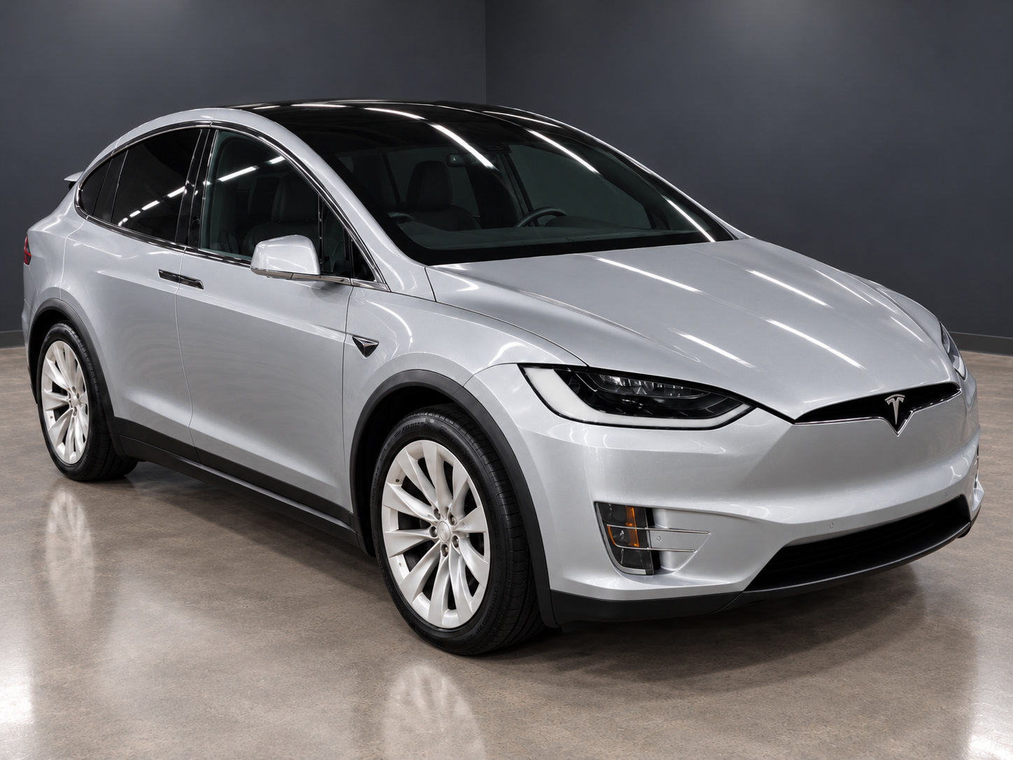 Used 2017 Tesla Model X 75D AWD/4WD image 9
