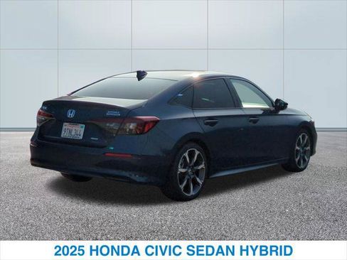 Certified 2025 Honda Civic Sport Touring image 7