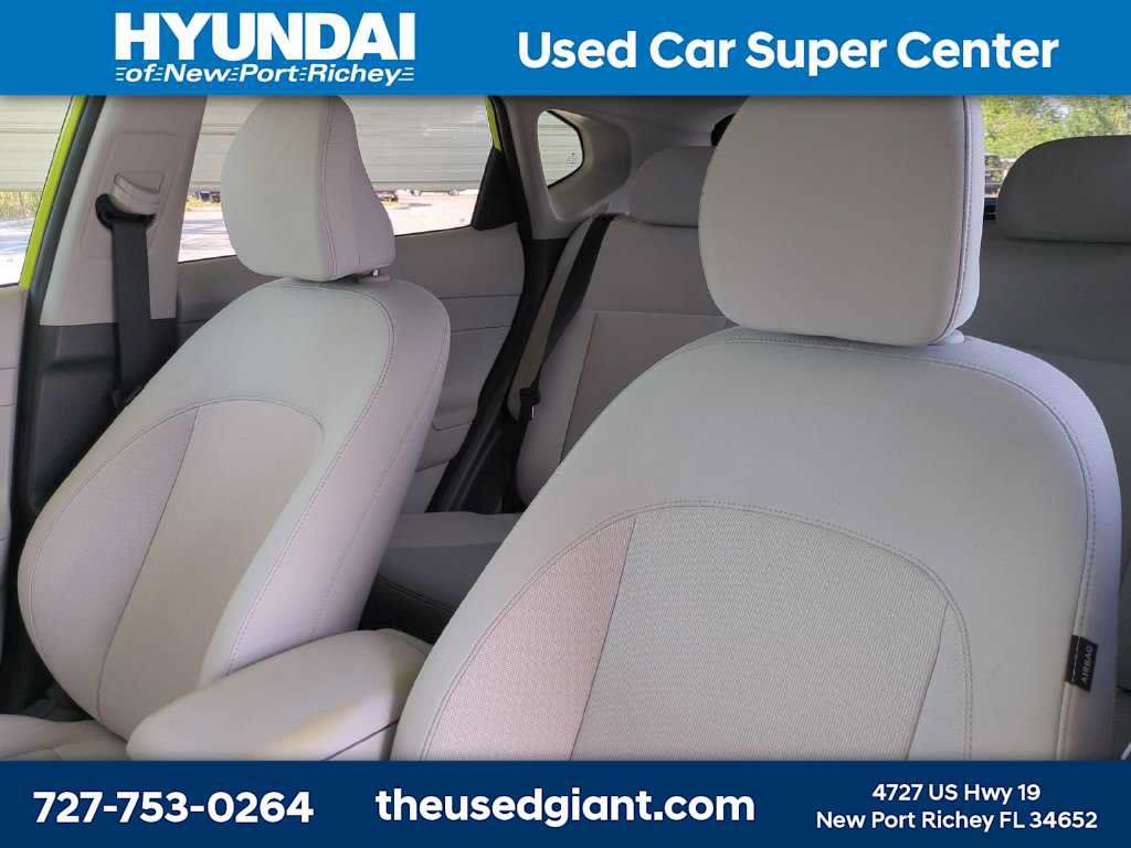 Certified 2025 Hyundai Kona SEL FWD image 7