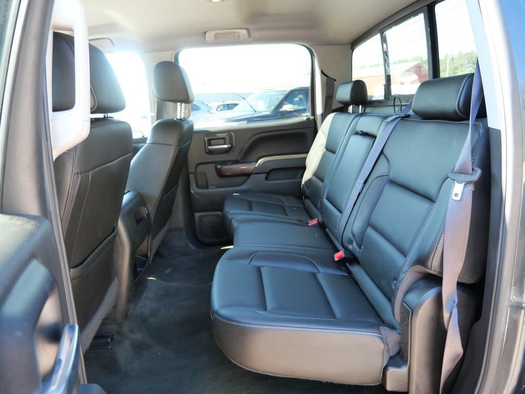 Used 2017 GMC Sierra 1500 SLT AWD/4WD image 19