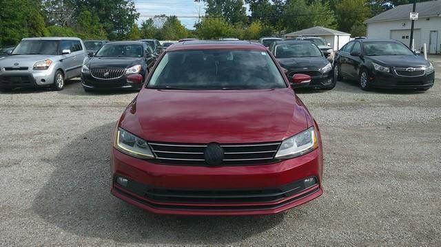Used 2017 Volkswagen Jetta SEL FWD image 2