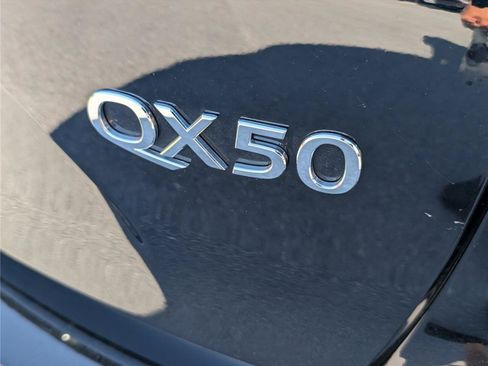 Used 2023 INFINITI QX50 Luxe AWD/4WD image 10
