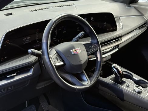 Certified 2024 Cadillac XT4 Premium Luxury image 13