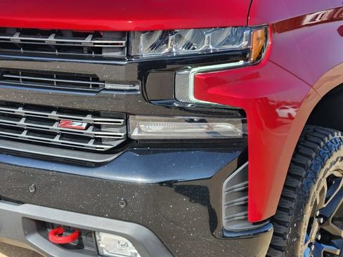 Used 2021 Chevrolet Silverado 1500 LT Trail Boss w/ Convenience Package II AWD/4WD image 18