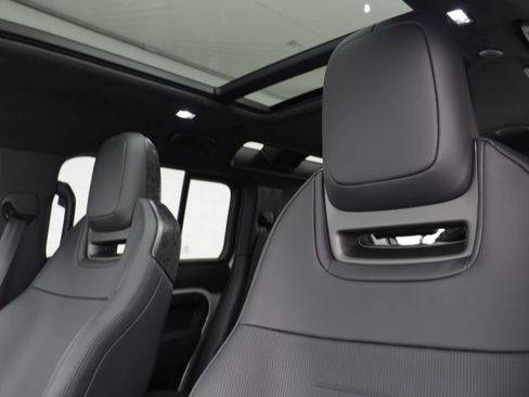 New 2026 Land Rover Defender 110 OCTA AWD/4WD image 16