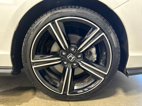 Used 2024 Honda Accord Sport image 12