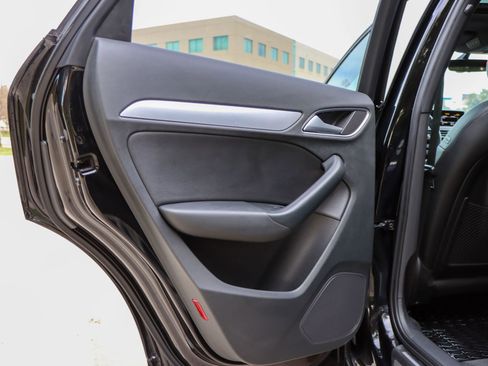 Used 2018 Audi Q3 2.0T Premium w/ Convenience Package image 15