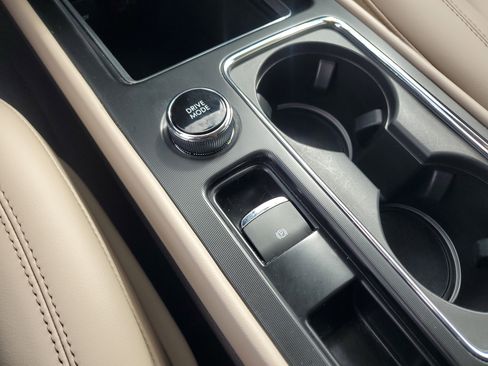 Certified 2024 Lincoln Corsair FWD image 25