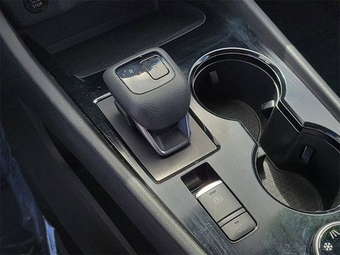 Used 2024 Nissan Rogue SV image 26