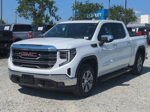 Used 2023 GMC Sierra 1500 SLT w/ SLT Convenience Package AWD/4WD image 5