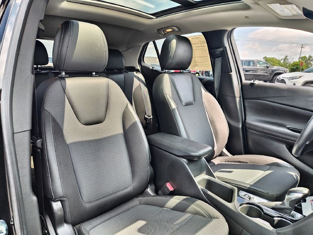 Used 2022 Buick Encore GX Select AWD/4WD image 25