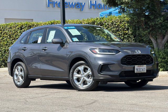 Certified 2024 Honda HR-V LX image 2