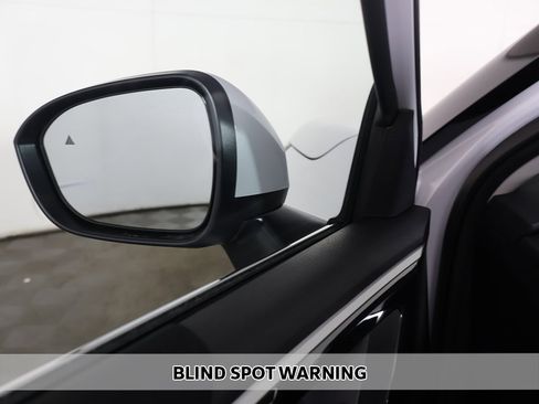 New 2026 Mitsubishi Outlander ES image 5