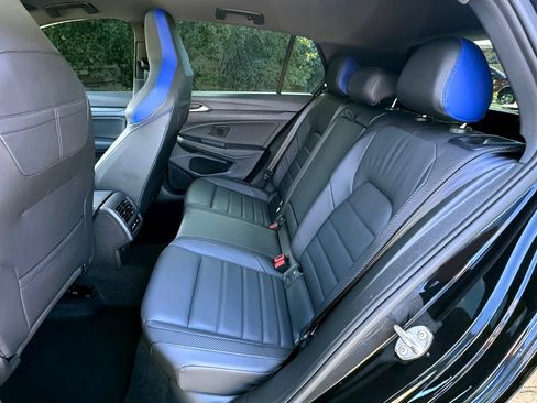 Used 2023 Volkswagen Golf R AWD/4WD image 34