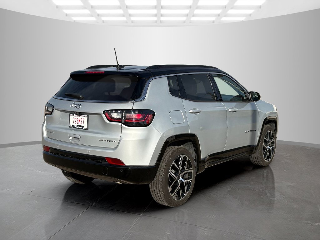 Used 2025 Jeep Compass Limited w/ Elite Group AWD/4WD image 6