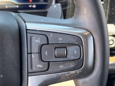 Used 2023 Chevrolet Silverado 1500 LT w/ Z71 Off-Road Package AWD/4WD image 25