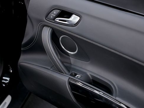 Used 2015 Audi R8 V10 w/ Full Leather Package image 26