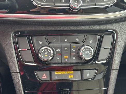 Used 2019 Buick Encore Essence image 25