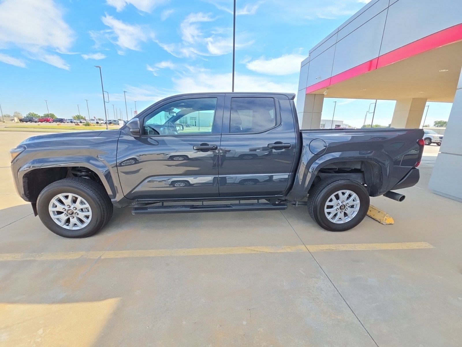 Used 2025 Toyota Tacoma SR RWD image 4