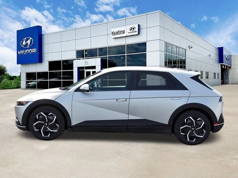 Certified 2024 Hyundai Ioniq 5 SEL RWD image 8