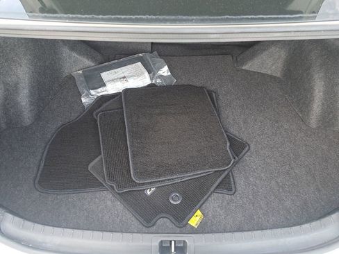 Used 2017 Toyota Corolla SE image 6